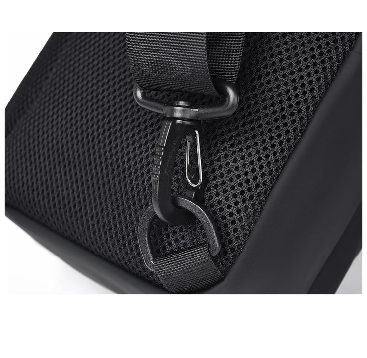 KANGAROO CROSS BODY BAG